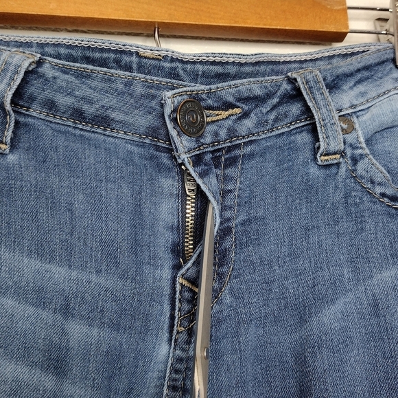 True Religion Denim Jeans - Picture 11 of 15